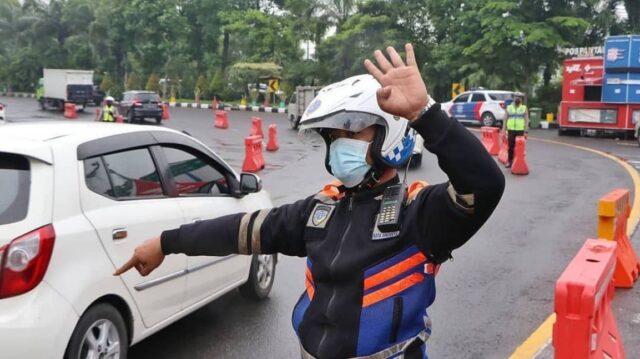 Pakar: Kebijakan Sia-Sia PSBB dan PPKM Gagal Tekan Covid-19 di Surabaya