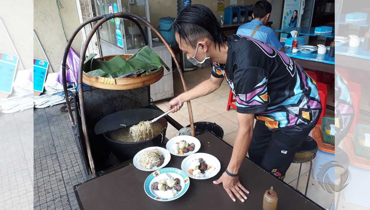 Lontong Balap Pak Gendut Kuliner  Legendaris Dekat  Stasiun  