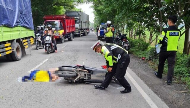 Dua Sepeda Motor Adu Banteng di Sidoarjo, Satu Pengendara Tewas