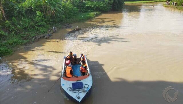 Pencari Ikan Terseret Arus Sungai Bogel Blitar, 2 Selamat 1 Hilang