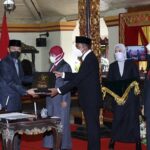 Hadiri Sertijab Bupati-Wabup Sumenep, Gubernur Khofifah Sampaikan 5 Arahan Presiden