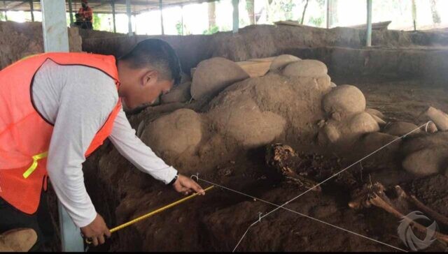 Arkeolog Temukan Kerangka Manusia Utuh di Situs Kumitir Mojokerto