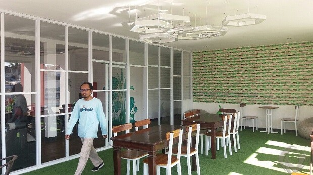 Cafe Simposium, Alternatif Tempat Ngabuburit Nyaman di Pusat Kota Situbondo