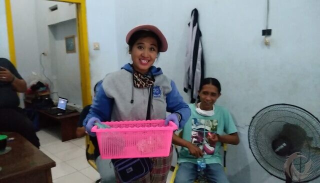 Viral, Gadis Penjual Telur Puyuh di Jombang yang Bersuara Melengking