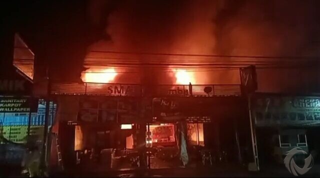 Dua Kebakaran Hebat Terjadi dalam Semalam di Lamongan, 1 Korban Tewas Jadi Arang