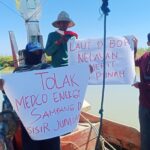 Dari Atas Perahu, Pemuda-Nelayan Tolak Pengeboran Migas di Desa Tanjung Pamekasan