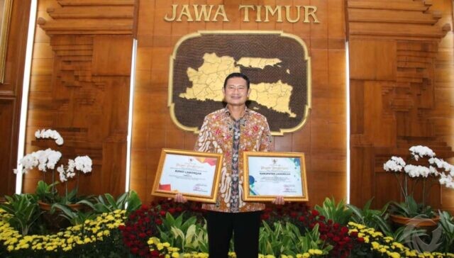 PWI Jatim Award 2021, Yuhronur Efendi Dinobatkan Sebagai Tokoh Olahraga Terbaik