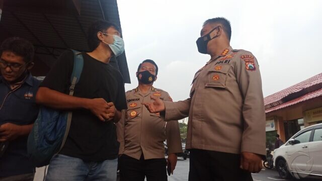 Dua Polisi Jadi Tersangka Penganiayaan Wartawan Majalah Tempo di Surabaya
