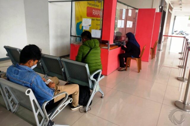 Tarif Rapid Antigen di Stasiun Jombang Turun, Naik KA Wajib Bermasker 3 Lapis