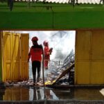 Diduga Lupa Matikan Kompor, Warung STMJ Milik Dosen di Kediri Ludes Terbakar