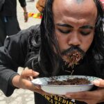 Seniman Kota Kediri Demo Kantor Kecamatan Buntut Pembubaran Pertunjukan Jaranan