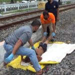 Pria Misterius Tewas Tertabrak Kereta Api di Jombang, Kepalanya Pecah