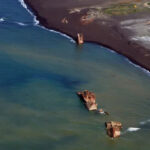 ‘Kapal Hantu’ Perang Dunia II Muncul dari Samudra Pasifik Pascaletusan Gunung Berapi