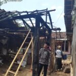 Gegara Puntung Rokok, Rumah Warga Situbondo Terbakar 