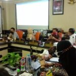 Proyek PT TTR Rusak Lingkungan, Warga Keputih Mengadu ke DPRD Surabaya   