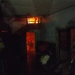 Jelang Salat Subuh, Rumah Warga di Blitar Hangus Terbakar