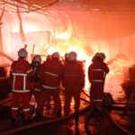 Pabrik Kayu di Jalan Mastrip Surabaya Ludes Terbakar, Kerugian Capai Milyaran