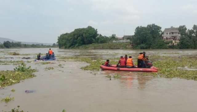 Perahu Terbalik di Bengawan Solo Tuban, 8 Penumpang Belum Ditemukan