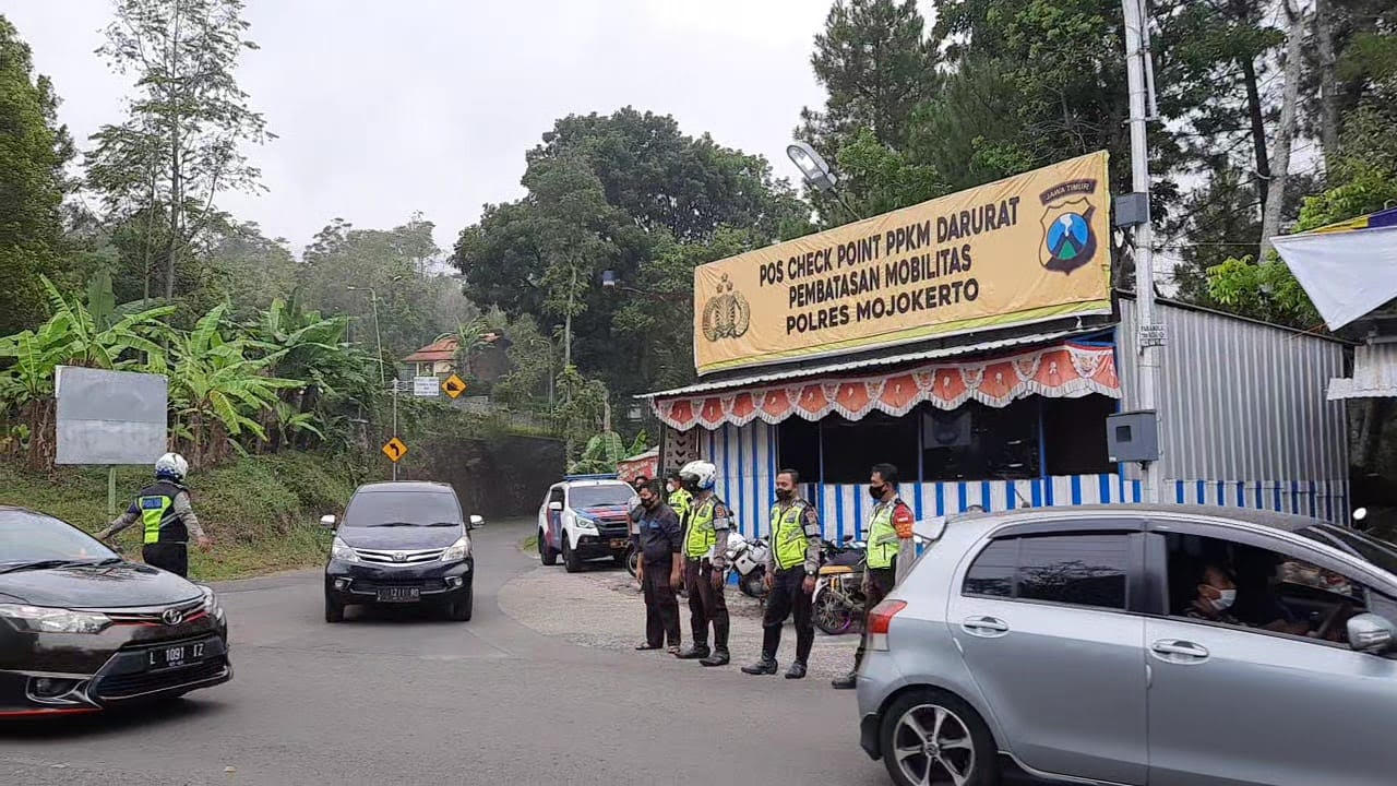 Turun Level 2, Kawasan Trawas Pacet Mojokerto Berlakukan Ganjil Genap