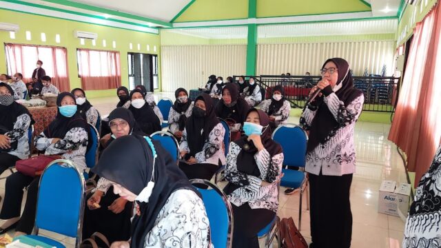 Tasyakuran HUT PGRI di Kota Probolinggo Jadi Ajang Curhat Kekurangan Guru