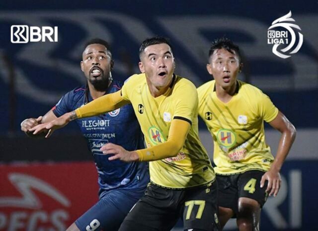 Arema FC Petik Poin Penuh, Kalahkan Barito Putera 2-1