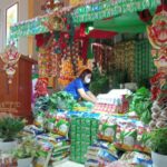 Perayaan Natal Unik, Gereja di Banyuwangi Dihias dengan Menggunakan Sembako