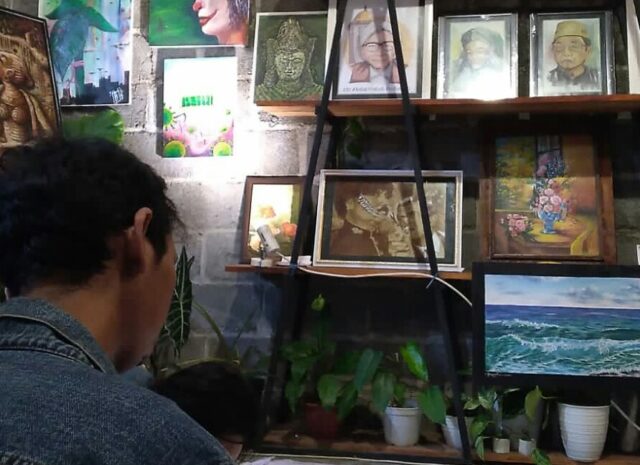 Peduli Semeru, Puluhan Pelukis di Jombang Jual Karya untuk Didonasikan