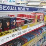 Penjualan Kondom Jelang Tahun Baru 2022 di Surabaya Naik Tipis