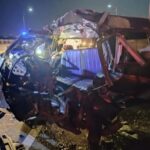 Minibus Tabrak Pantat Truk di Jembatan Suramadu, 2 Tewas dan 7 Luka-luka