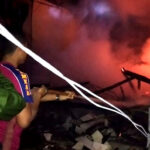Diduga Akibat Korsleting Listrik, Dua Rumah di Situbondo Terbakar