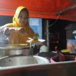 Nikmatnya Kuliner Malam Lontong Sayur Legendaris di Jember, Buka Sejak 1980