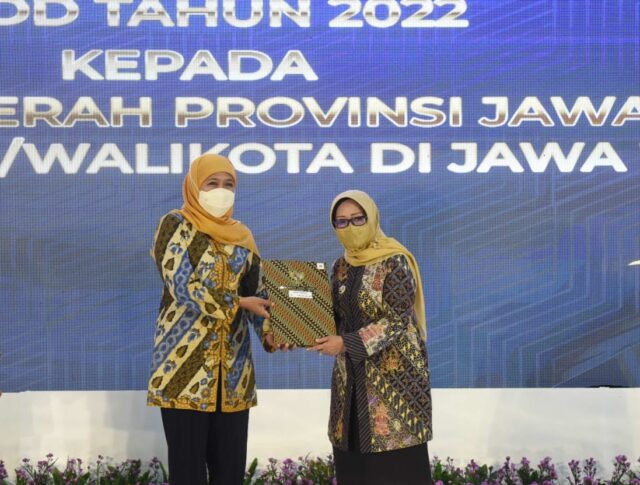 Bupati Jombang, Terima DIPA dan TKDD Tahun 2022 dari Gubernur Jatim