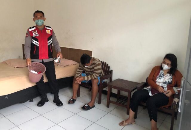 Ajak Polisi, Suami Gerebek Istri dengan Pria Lain di Kamar Hotel Mojokerto