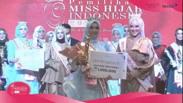 Nurul Iftitah Asal Mojokerto Raih Gelar Putri Hijab Indonesia 2021