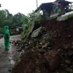 Cuaca Ekstrem, Tembok Penahan Sepanjang 15 Meter di Situbondo Ambruk