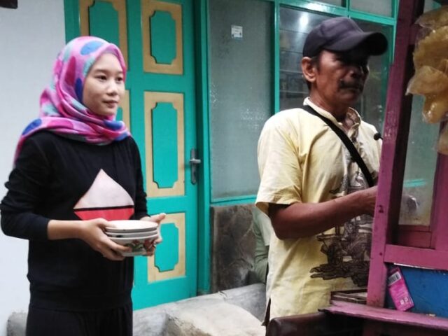 Anak Penjual Bakso Keliling di Surabaya Kini Jadi Pegawai Kejaksaan