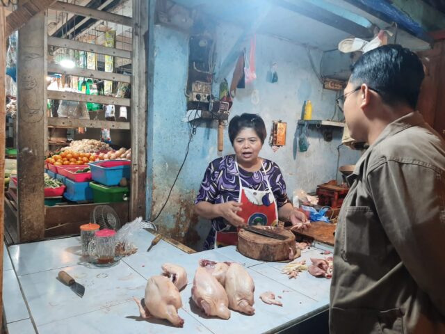 Harga Ayam Potong di Jember Melonjak, Pedagang Mengeluh Sepi Pembeli