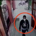 Diduga Pencuri Kotak Amal di Musala Wiyung Surabaya Terekam CCTV