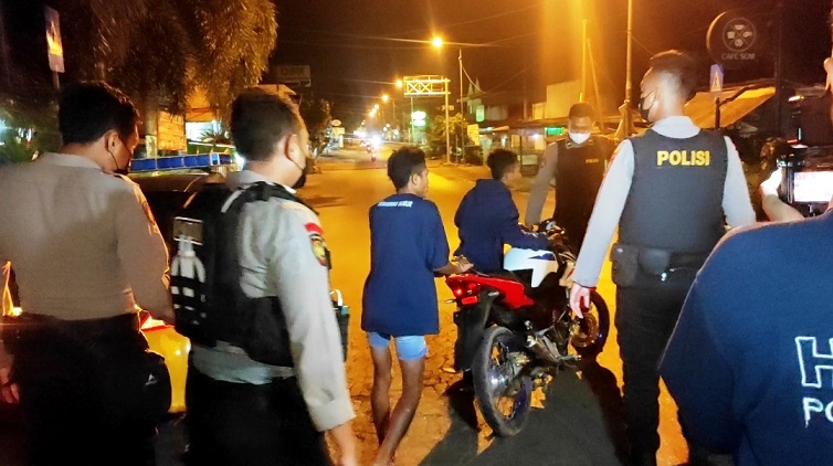 Polisi Jember Sita 300 Motor Knalpot Brong di Malam Tahun Baru, Juga Temukan Kondom