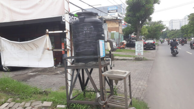 Omicron Menyerang, Banyak Fasilitas Cuci Tangan di Surabaya Tanpa Sabun
