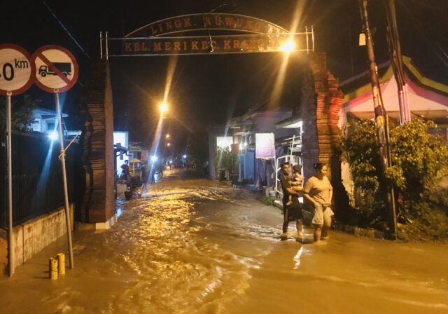 Kota Mojokerto Banjir, Jalan dan Permukiman Tergenang Air