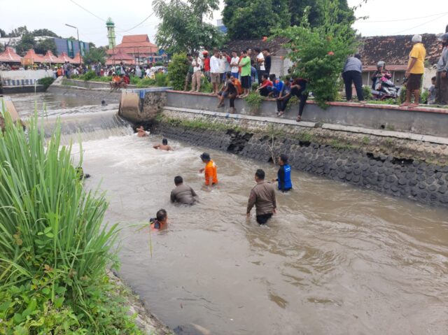 Terpeleset Saat Bermain di Sungai, Bocah 4 Tahun di Situbondo Ditemukan Tak Bernyawa