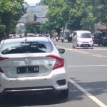 Pelat Nopol Mobil di Situbondo Marak Ditutup Cat Hitam, Polisi Terkesan Tutup Mata 