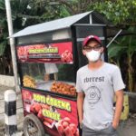 Tercekik Harga Minyak Goreng, Penjual Cakue Jombang Terancam Ditinggal Pelanggan