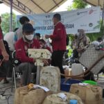 Disperdagin Kota Kediri Distribusikan 6.000 Liter Minyak Goreng Curah ke Pedagang