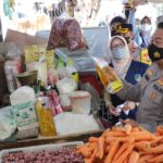 Kapolres Kediri Sidak Minyak Goreng di Pasar Tradisional