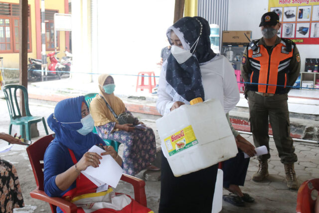 Distribusi Minyak Goreng Murah di Mojokerto Dikeluhkan IKM, Bupati Minta Dievaluasi