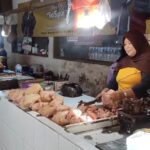 Jelang Ramadan, Harga Daging Ayam di Blitar Naik