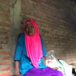 Miris, Nenek di Kabupaten Kediri Hidup Sebatang Kara di Rumah Tak Layak Huni