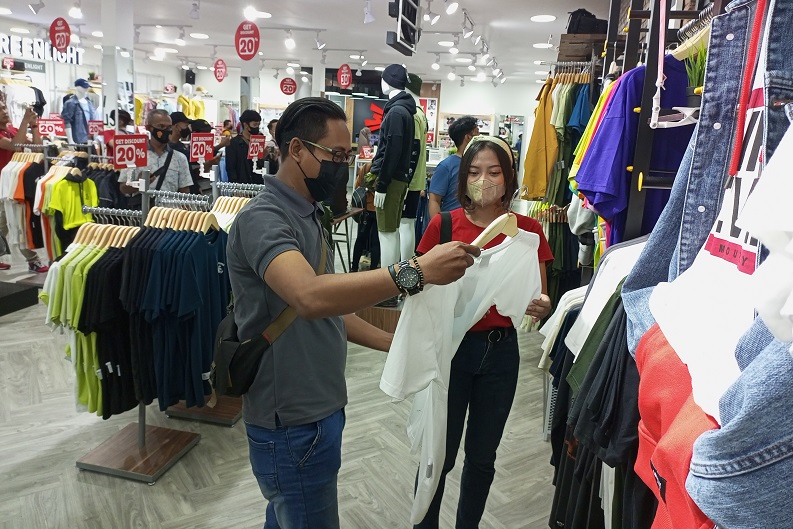 Bertahan di Pandemi, Toko Fashion Brand Ternama Buka Cabang Ke-50 di Jember